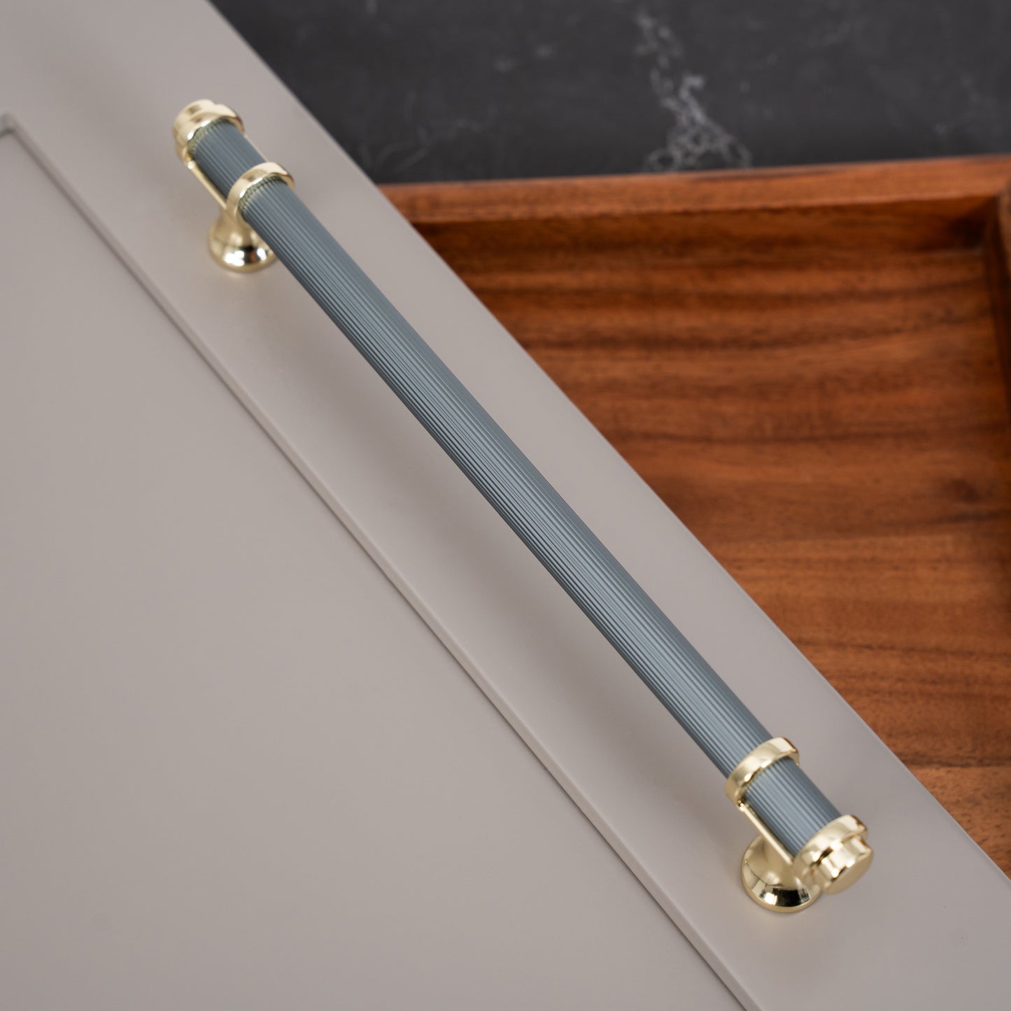 GlamLine Ribbed Cabinet Handles with Gold Accents - Modern & Luxurious Design