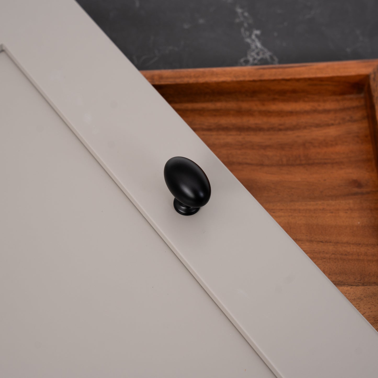 LuxeEdge Classic Metallic Oval Cabinet Knobs