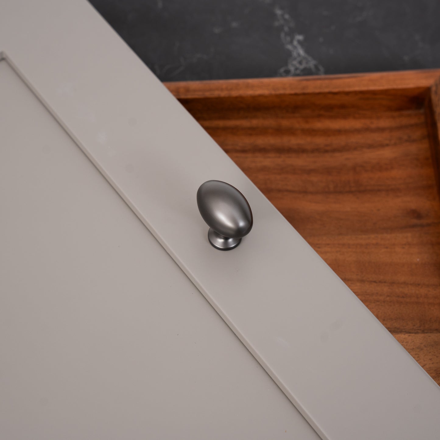 LuxeEdge Classic Metallic Oval Cabinet Knobs