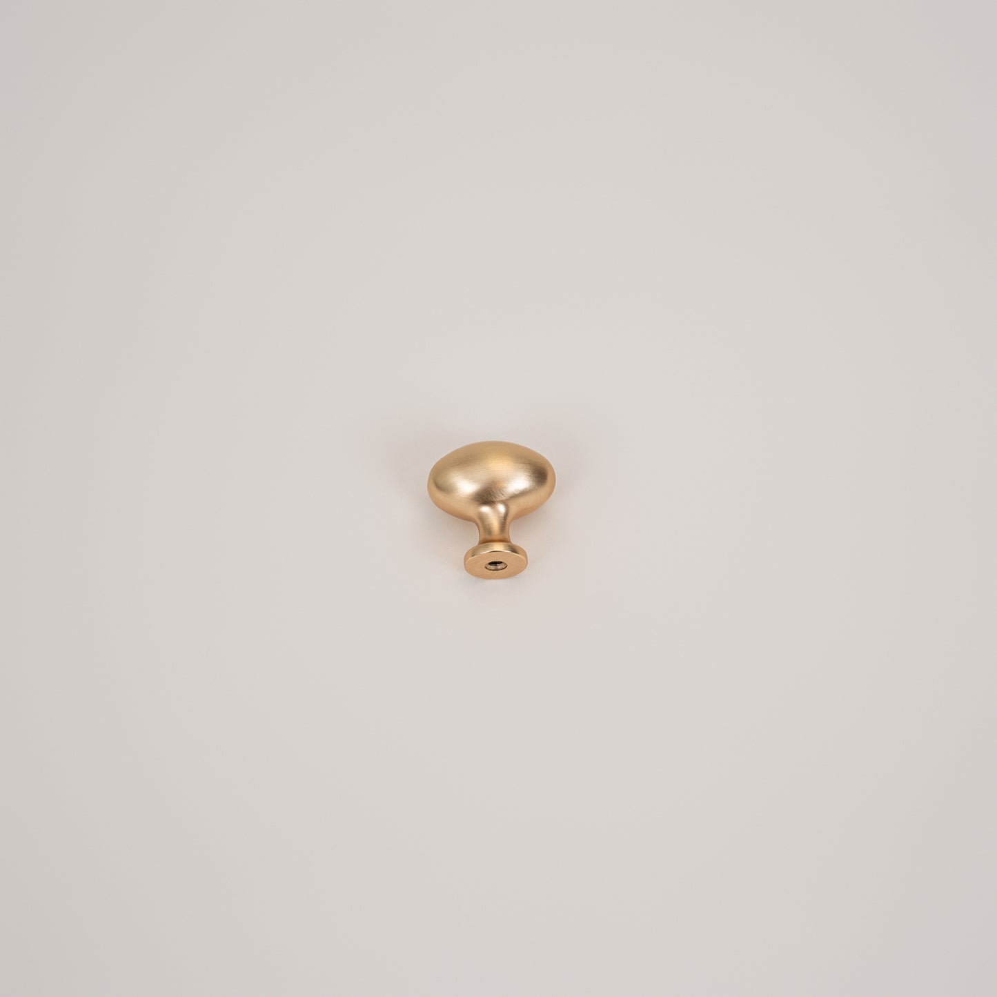 LuxeEdge Classic Metallic Oval Cabinet Knobs