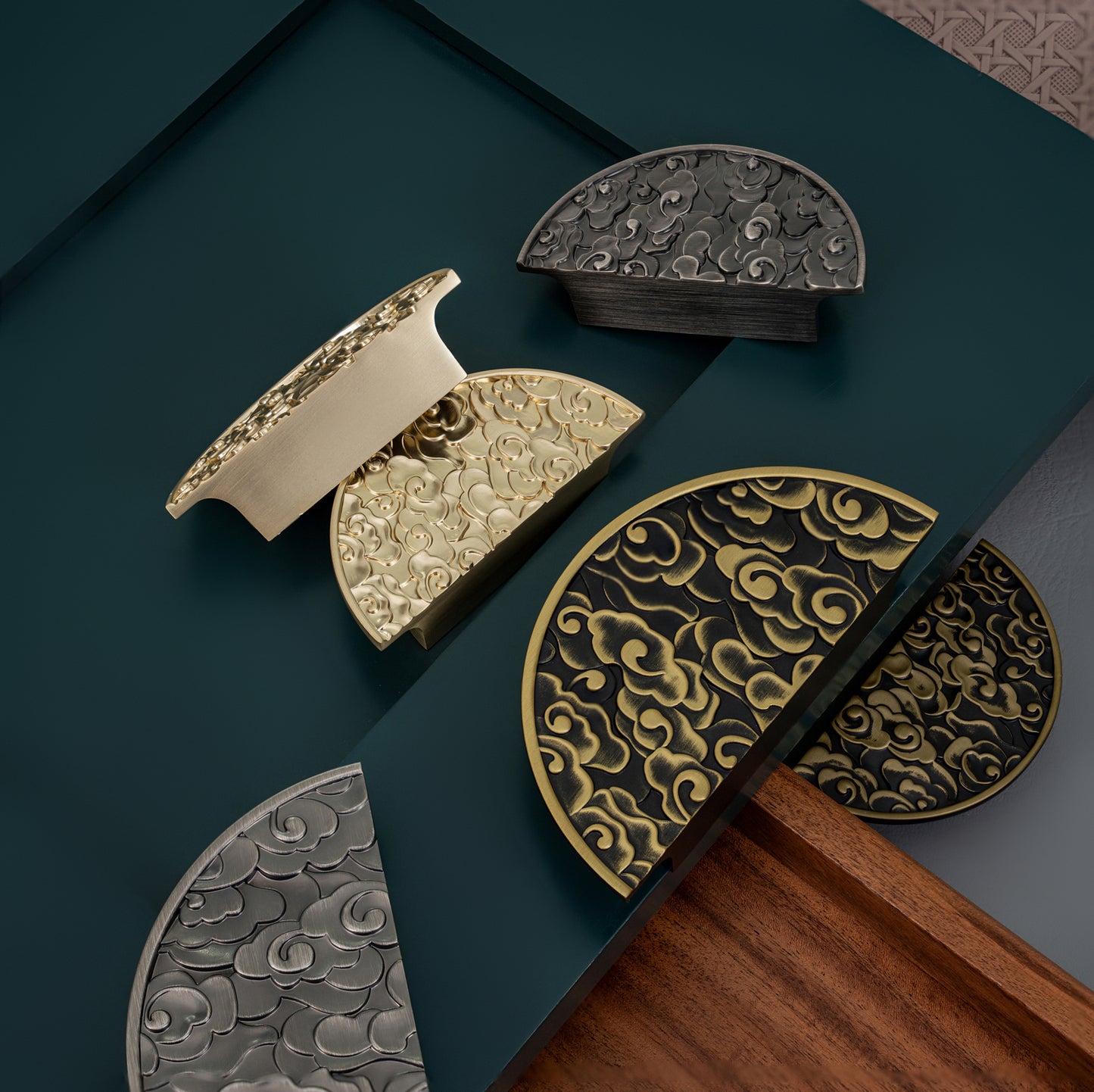 Luxury Oriental Cloud Pattern Cabinet Pulls - Elegant Design & Timeless Tradition