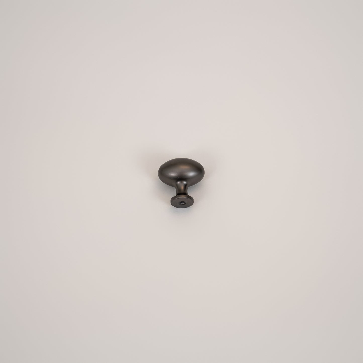 LuxeEdge Classic Metallic Oval Cabinet Knobs