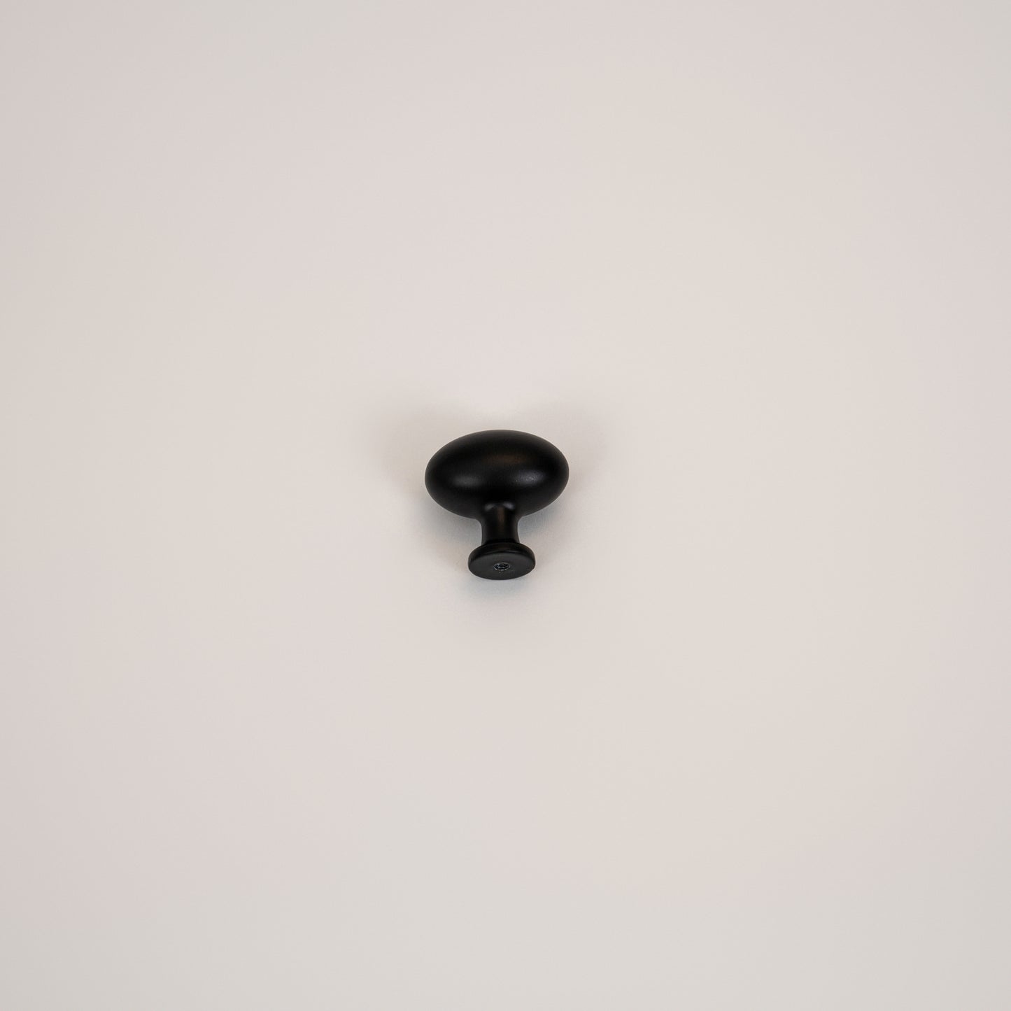 LuxeEdge Classic Metallic Oval Cabinet Knobs